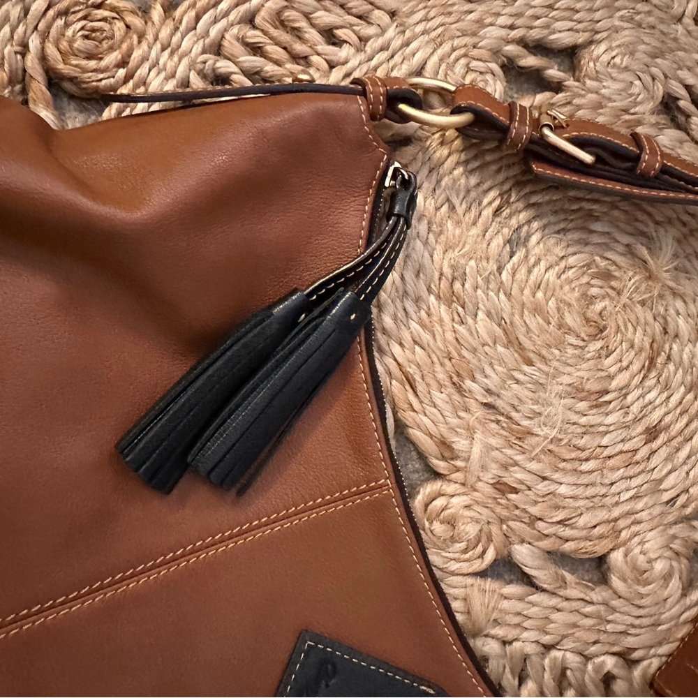 Dooney & Bourke "Sophie" Brown and Black Leather Large Hobo Bag - Picture 4 of 11
